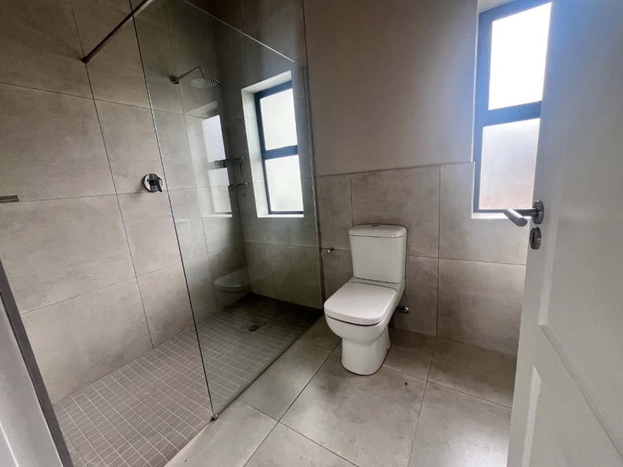 To Let 2 Bedroom Property for Rent in Heatherlands Western Cape